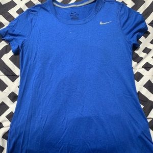 Nike dry fit wmns shirt